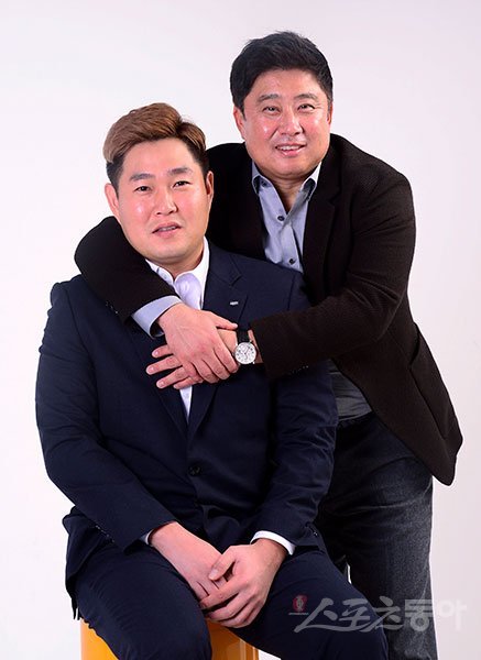두산 양의지(왼쪽)-김태형 감독. 스포츠동아DB
