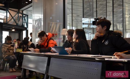 경기 게임 아카데미 1기 1차 중간 발표(출처=IT동아)