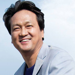 안민석 “주삿바늘로 대통령의 혈관을 찾아 꽂은 간호장교 찾아 미국행”