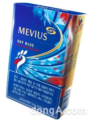 메비우스 (MEVIUS)의 한정판 제품인 ‘메비우스 스카이 블루 NEW YEAR 한정판’. 사진제공=JTI코리아