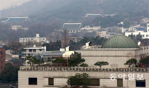 찬반토론 없이 무기명 투표… 野-비박 “인증샷 찍겠다” 논란