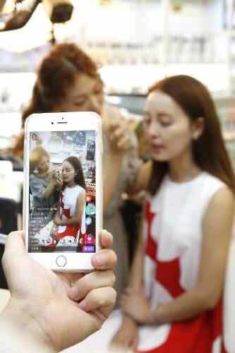 중국의 ‘왕훙’ 위샤오샤오 씨. 사진 라비오뜨 제공