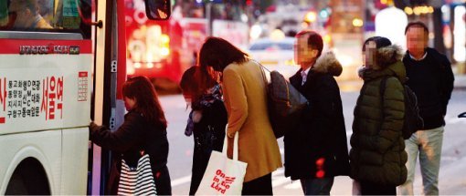 해마다 버스 준공영제에 들어가는 시 재정이 상당하지만 과거와 비교해 버스 수송분담률은 큰 차이가 없다. [뉴스1]