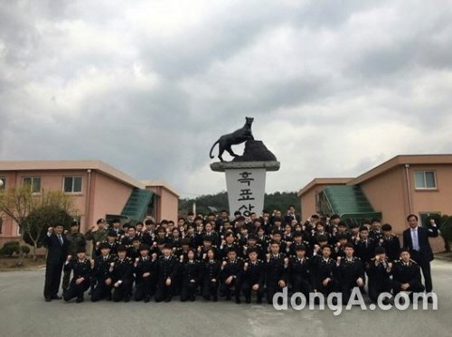 대덕대학교 군사학부 특전부사관학과가 ‘2016년도 특전사 군장학생 선발’에서 2년 연속 전국 최다 합격으로 전국 1위를 차지했다. 사진제공=대덕대학교