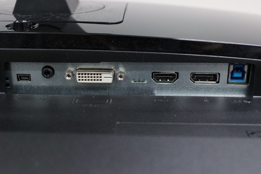 DVI, HDMI, 디스플레이 포트 등 영상 입력단자들이 제공된다.(출처=IT동아)
