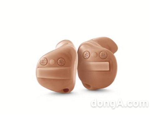 지멘스보청기는 새롭게 론칭한 브랜드 ‘시그니아’의 ‘프라이맥스(primax)’를 적용한 신제품 출시를 기념해 내년 1월 15일까지 전국상담센터에서 특별할인 판매를 실시한다. 사진제공=지멘스보청기