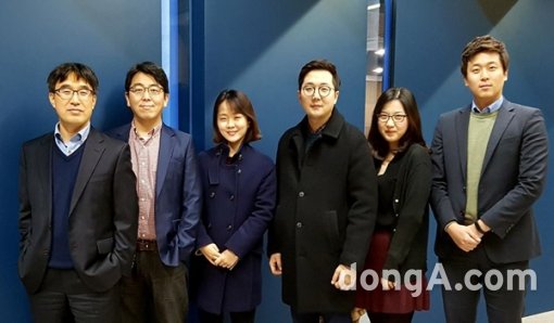 (사진 왼쪽부터)국민대 산학협력단 박영진 팀장·서준경 과장·이예슬·이영오·한이슬·이관백