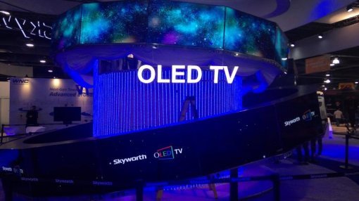 <중국 내 1~2위를 다투는 TV 사업자인 Skyworth는 OLED TV가 자신들의 강점이라고 꾸준히 강조하더군요>(출처=IT동아)