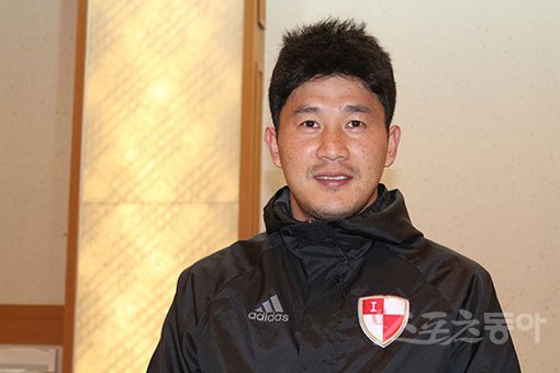 ‘그라운드의 풍운아’가 복귀했다. 한때 전북현대에서 활약했던 임유환은 3년간의 해외생활을 마치고 2017년 부산 아이파크에서 새로운 도전에 나선다. 순천 ｜ 남장현 기자 yoshike3@donga.com