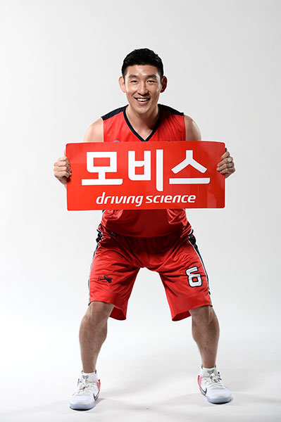 모비스 양동근은 2016~2017시즌 초반 손목 부상으로 시련의 시간을 보냈다. 2017년 정유년을 맞은 그는 건재를 과시하고자 한다. 사진제공 ｜ 모비스