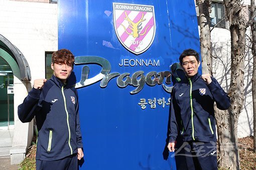 전남 한찬희-현영민(오른쪽). 광양｜남장현 기자 yoshike3@donga.com
