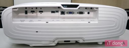 엡손 EH-TW8300W 본체 후면(출처=IT동아)