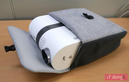 동봉된 파우치 이용(출처=IT동아)