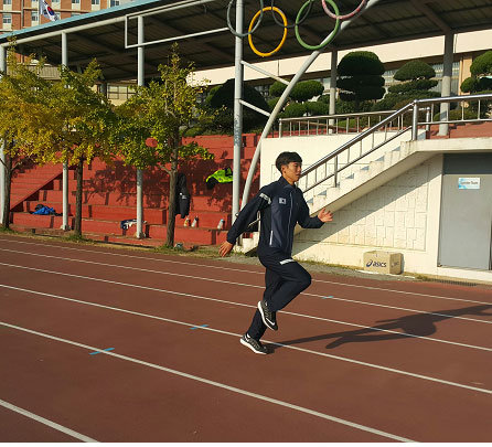광주스포츠과학센터는 광주체고 육상선수 모일환을 밀착지원하고 있다. 모일환은 지난해 전국체전 고등부 400m 금메달, 200m 은메달을 획득하는 성과를 냈다. 사진제공 ｜ 광주스포츠과학센터