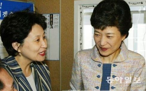 (왼쪽부터) 전여옥 전 새누리당 의원, 박근혜 대통령 사진=동아일보DB