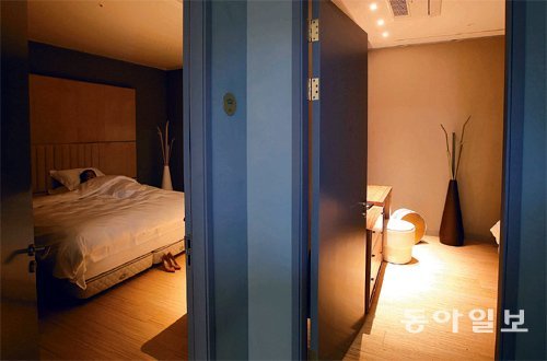 서울 강남구 도산대로 218에 있는 에이스 에비뉴 건물 10층 ‘에이스 헤리츠 슬립센터’에서는 예약자들이 무료로 2시간 동안 잠을 자볼 수 있다.
