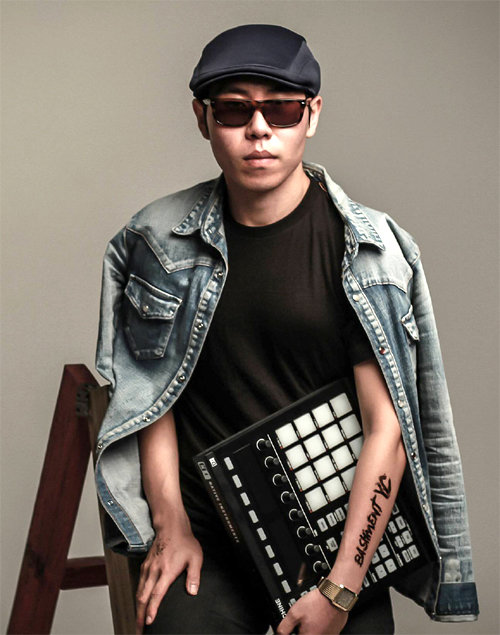 최근 가야금 소리를 넣은 전자음악으로 세계의 주목을 받은 한국 프로듀서 ‘배쉬먼트 YC’(본명 김유철). 마스코타 리코딩스 제공