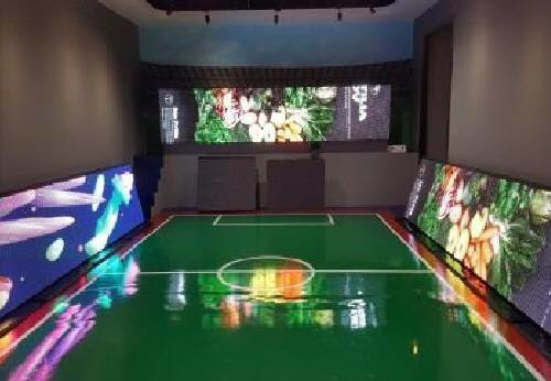 피닉스가 LED 전광판 신사업을 전개하고 있다.