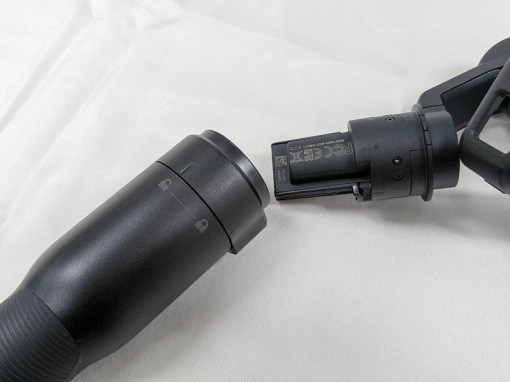 드론과 연결하기 위해 관절을 분리할 수 있다(출처=IT동아)