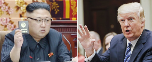 한반도에 전쟁 위기감이 높아지는 가운데 김정은 북한 노동당 위원장이 11일 최고인민회의에 참석해 거수하고 있다(왼쪽 사진). 
도널드 트럼프 미국 대통령은 12일 한반도 해역에 칼빈슨 항모 전단을 급파한 것은 김정은 정권에 메시지를 주기 위한 것이라고 
밝혔다. 북한 조선중앙TV 화면 캡처·동아일보DB