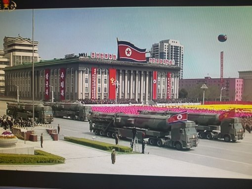 북한 열병식 신형 ICBM
