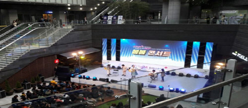 4/21(토) 딜라이트 스퀘어 봄봄콘서트 / 신현희와 김루트