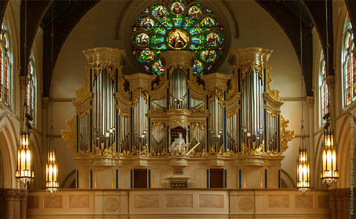 〈그림 1〉 영국 로체스터 교회에 있는 파이프 오르간. 사진 출처 Christ Church, Rochester The Craighead-Saunders Organ