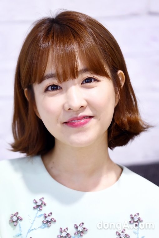 배우 박보영이 동아닷컴과의 인터뷰에서 포즈를 취하고 있다.동아닷컴 방지영 기자 doruro@donga.com