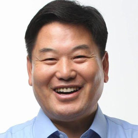 김부겸 “홍의락 복당 열렬히 환영…대의위해 결단, 깊은 경의”/홍의락 의원.