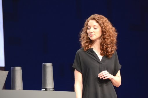 <MS의 개인용 인공지능 비서 코타나가 탑재된 하만/카돈의 스마트 스피커 '인보크'>(출처=IT동아)