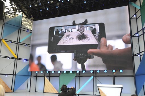 <구글의 증강현실 탱고가 학교 교육 현장에 활용되고 있습니다.>(출처=IT동아)