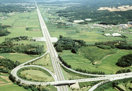 ② 경부고속도로(1970년)