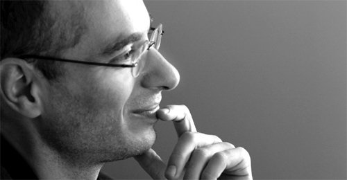 베르나르 베르베르는 “1980년대 한 과학저널에 자각몽(自覺夢) 관련 르포 기사를 쓸 때부터 잠의 세계에 대해 관심을 가졌다. 잠과 무의식의 세계를 다룬 영화 ‘인셉션’이나 ‘매트릭스’ 등의 영향도 물론 받았을 것”이라고 말했다. 열린책들 제공