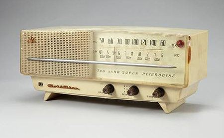 1959년 생산된 첫 국산 라디오 ‘금성 A-501’.