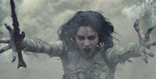 영화 ‘미이라’에서 수천 년 만에 잠에서 깨어난 아마네트 공주. 공주 역의 소피아 부텔라는 ‘킹스맨: 시크릿 에이전트’(2015년)의 가젤 역으로 관객들에게 강한 인상을 남겼다. UPI코리아 제공