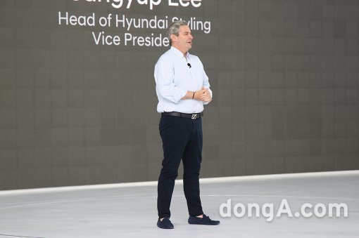 루크 동커볼케 현대차 디자인센터장