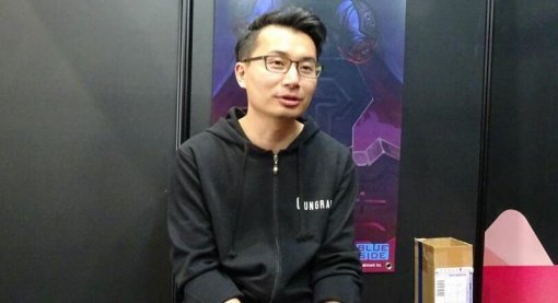 건그레이브VR에 대해 설명하는 김준호 PD / 게임동아