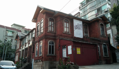 서울 종로구 행촌동 은행나무 언덕에 있는 딜쿠샤 건물. 1923년 건축된 서양식 주택이다.