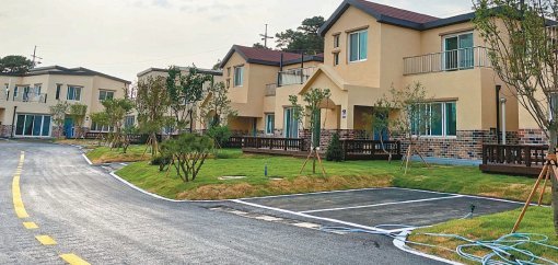 k-6 험프리게이트에서 5분 거리에 위치한 ‘평택 파인힐타운’은 투자금 대비 실수익률 13∼15%, 연간 임대수익은 4400만∼5000만 원 정도를 기대할 수 있다. 파인힐타운 실제 현장.