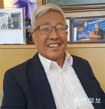 김영길 UNAI 한국협의회 회장은 “국제적인 리더를 양성하려면 융합 전공과 외국어 교육 못지않게 유엔 SDG 같은 국제사회의 미래 지향점에 대한 교육도 강조해야 한다”고 말했다. 이세형 기자 turtle@donga.com