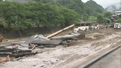 日 규슈 북부에 하루 542mm 기록적 폭우…후쿠오카서 1명 사망·22명 실종/NHK캡처.