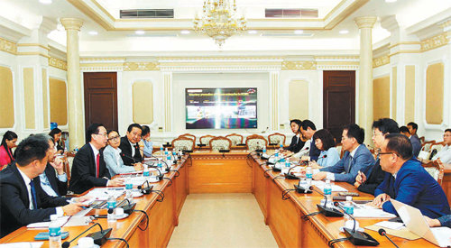 최근 베트남 호찌민시청에서 한국과 베트남 엑스포 준비위원들이 호찌민-경주세계문화엑스포 관련 회의를 하고 있다. 경주세계문화엑스포 제공