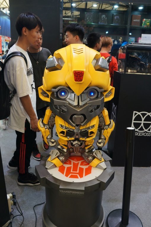 < 난 당신의 오랜 친구에요 옵티머스 , 대장을 위해서라면 전 죽을 수 있습니다. > (출처=게임동아)