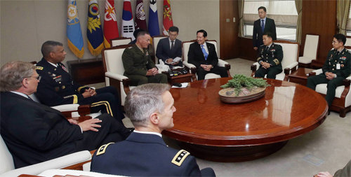 던퍼드 “대북 외교경제 압박 우선… 군사옵션은 실패 대비용”