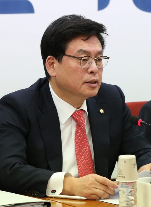 정우택 자유한국당 원내대표