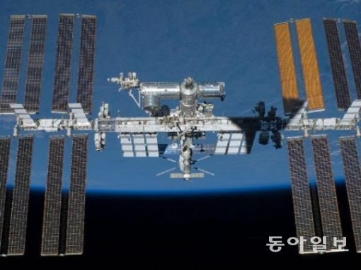 전세계 16개국이 참여한 국제우주정거장(ISS).사진 동아DB