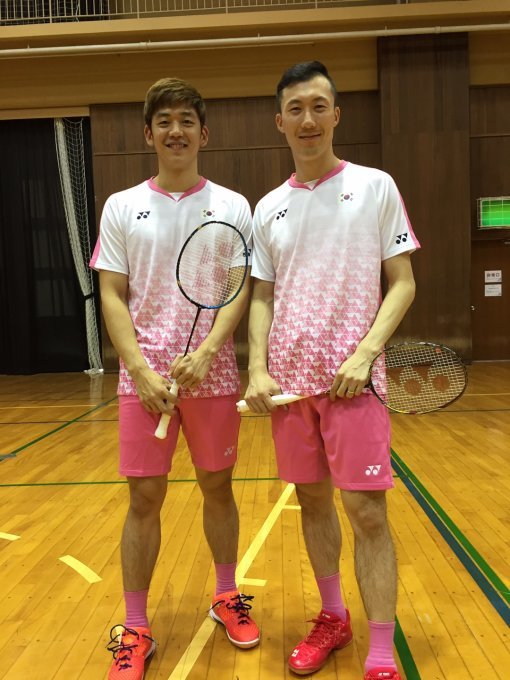 일본에서 열린 전설적인 배드민턴 스타들의 행사인 요넥스 레전드 비전 월드 투어에 한국 선수로는 유일하게 참가한 이용대와 유연성.
