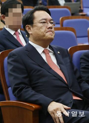 정진석 자유한국당 의원. 사진 동아DB