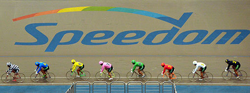 지구력을 바탕으로 선두에서 나서 우직하게 질주하던 선행형 선수들이 마크나 추입같은 상대선수를 견제하는 작전을 병행하면서 승률이 높아지는 등 경기력이 업그레이드해 주목을 받고 있다. 사진제공｜국민체육진흥공단 경륜경정사업본부