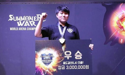 우승자 스킷 이장호 선수 / 컴투스 제공